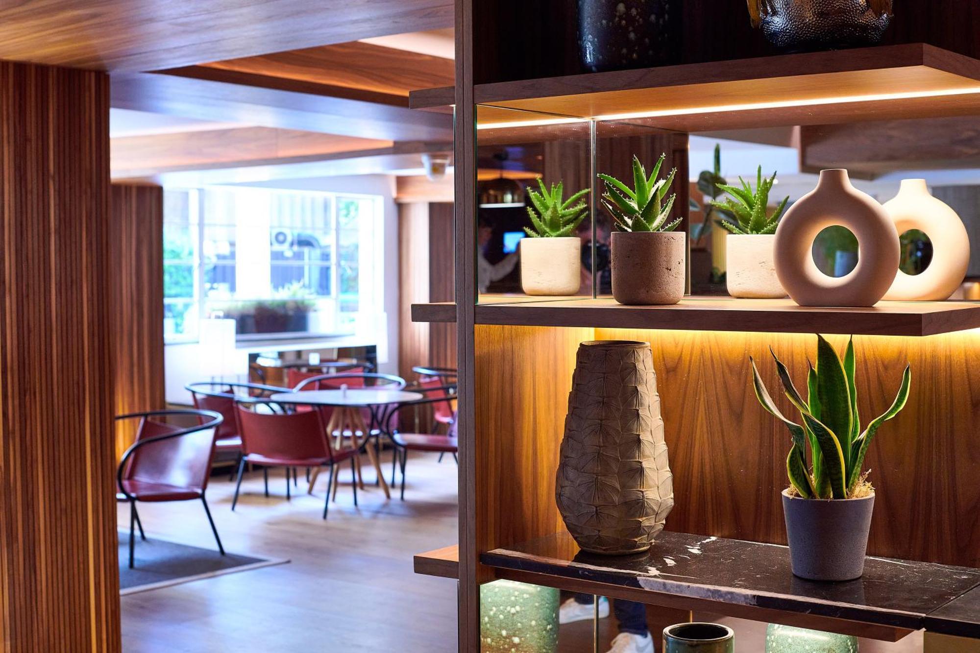 เดอะ เลเวล แอท มีเลีย ไวท์ เฮาส์ Hotel ลอนดอน ภายนอก รูปภาพ